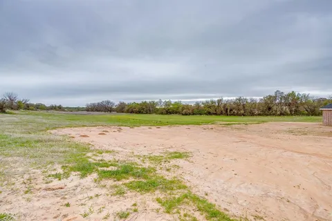 $525,000 | 117 Clare Road, Poolville, TX 76487