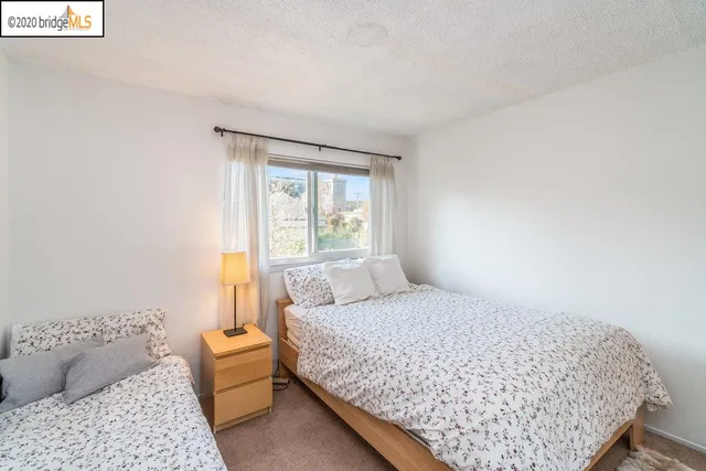 $2,800 | 968 45th Street, Oakland, CA 94608