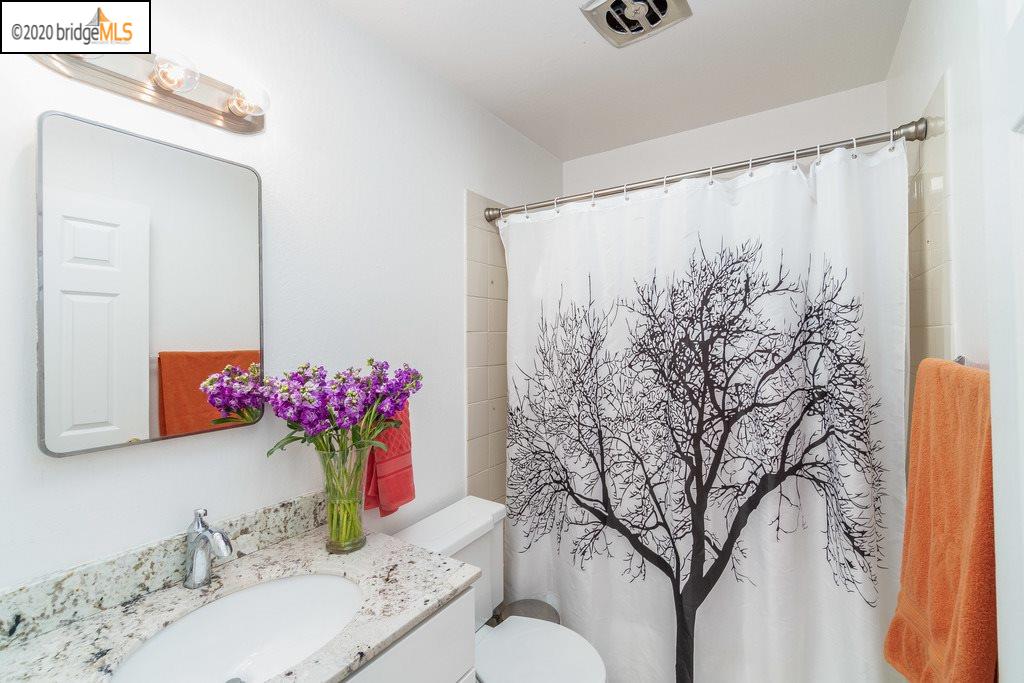 968 45th Street Oakland, CA 94608 - Photo 16 of 24