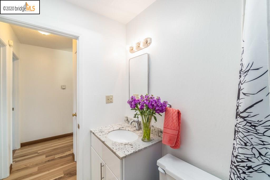 968 45th Street Oakland, CA 94608 - Photo 17 of 24