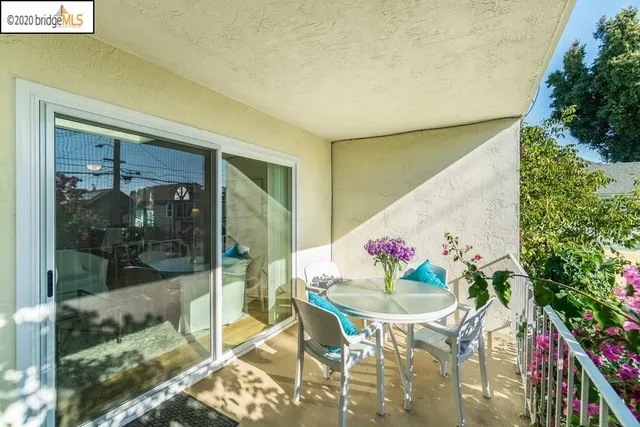 $2,800 | 968 45th Street, Oakland, CA 94608