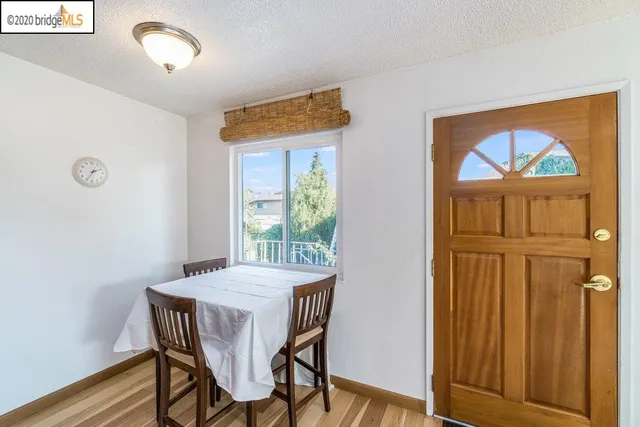 $2,800 | 968 45th Street, Oakland, CA 94608