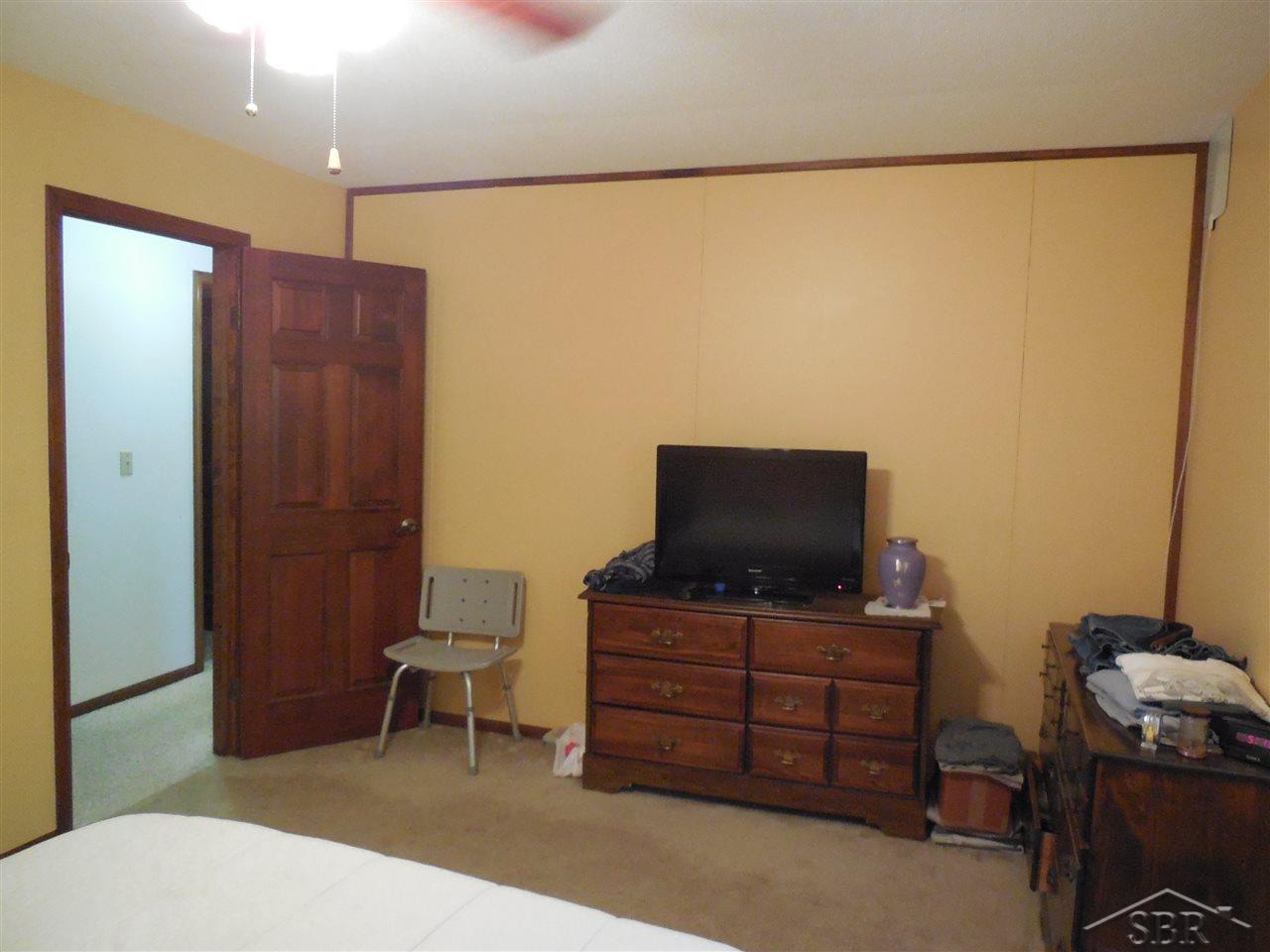 8212 Ohern Road Saginaw, MI 48609 - Photo 29 of 50 31366493-28.JPG