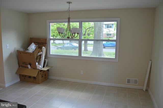 530 East Indian Spring Drive Silver Spring, MD 20901 - Photo 6 of 27 Interior (General)