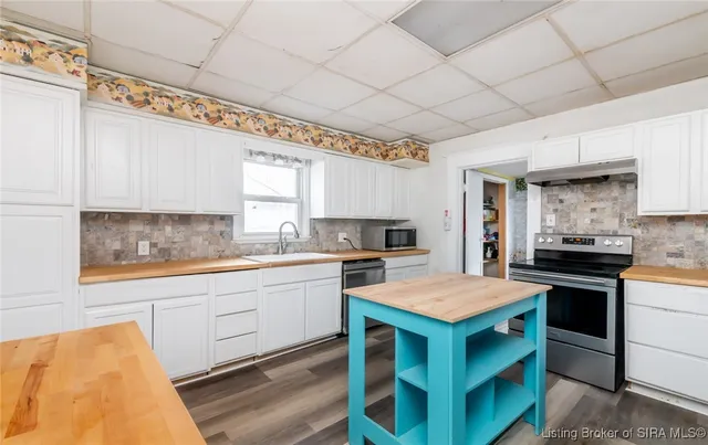 $199,900 | 305 Moore Street, Crothersville, IN 47229