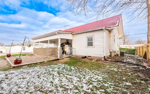 $199,900 | 305 Moore Street, Crothersville, IN 47229
