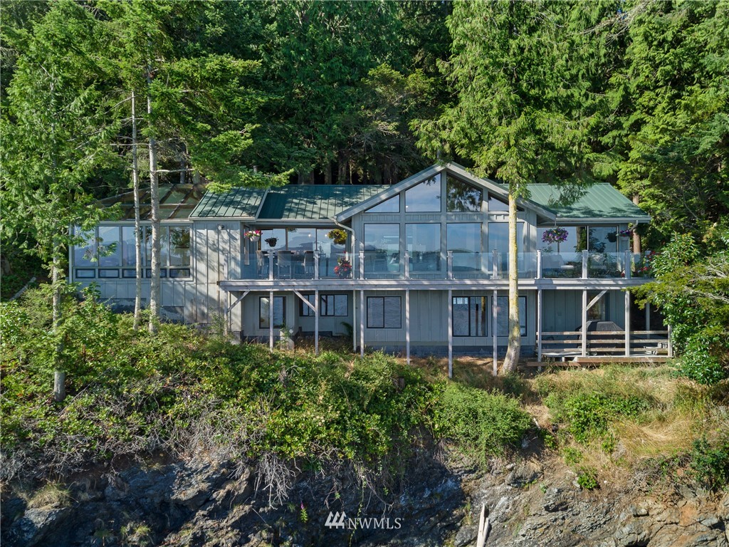 513 Mineral Point Road Friday Harbor, WA 98250 - Photo 1 of 30 Gallery Image 1
