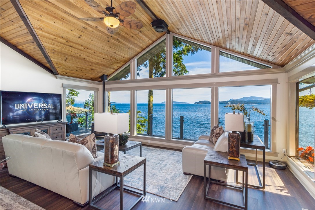 513 Mineral Point Road Friday Harbor, WA 98250 - Photo 5 of 30 Gallery Image 5