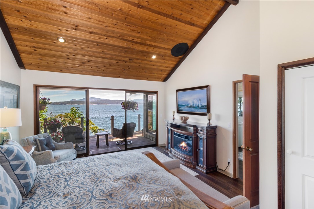 513 Mineral Point Road Friday Harbor, WA 98250 - Photo 10 of 30 Gallery Image 10