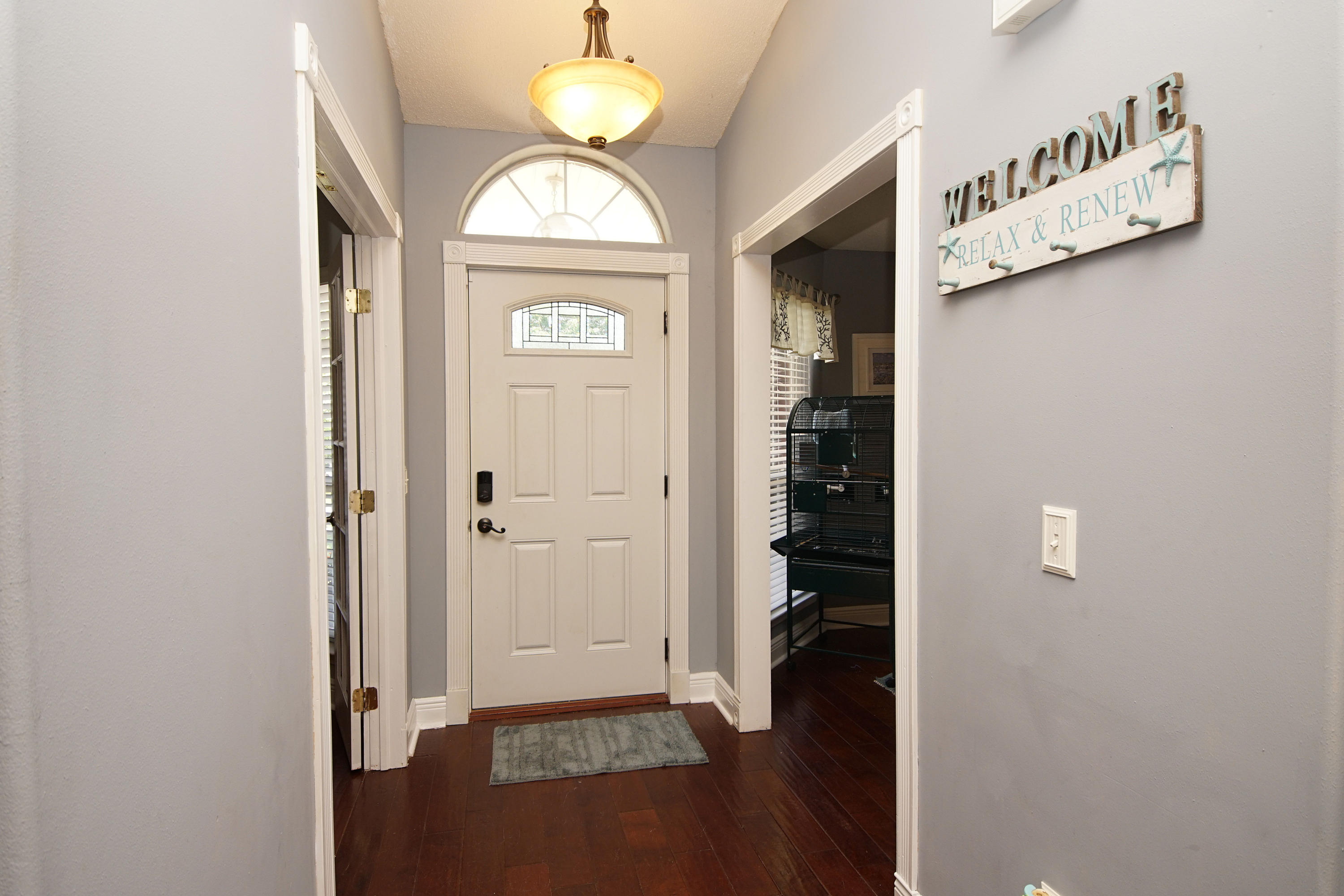 532 Vulpes Sanctuary Loop Crestview, FL 32536 - Photo 14 of 31 Foyer