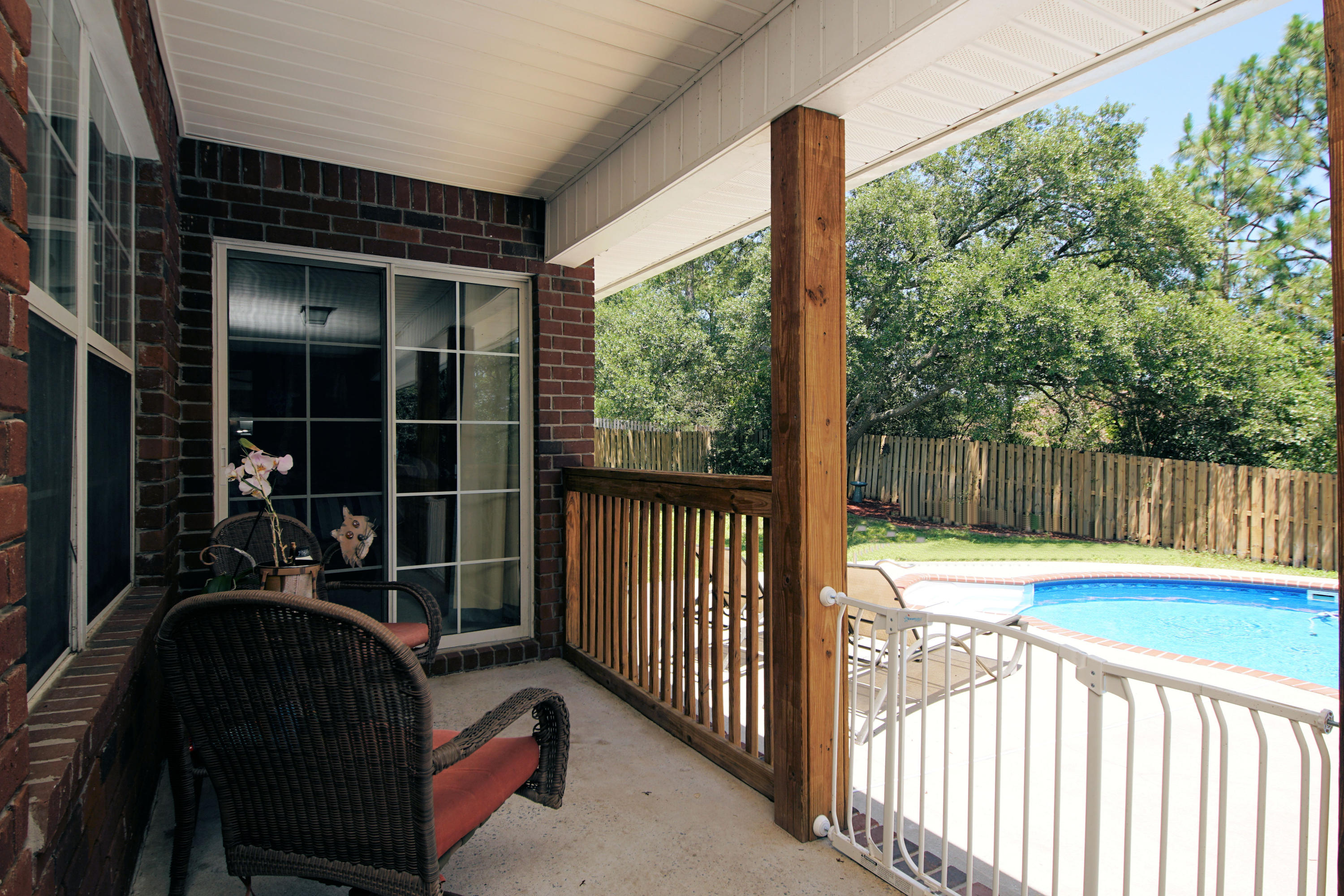 532 Vulpes Sanctuary Loop Crestview, FL 32536 - Photo 29 of 31 Coverd back porch