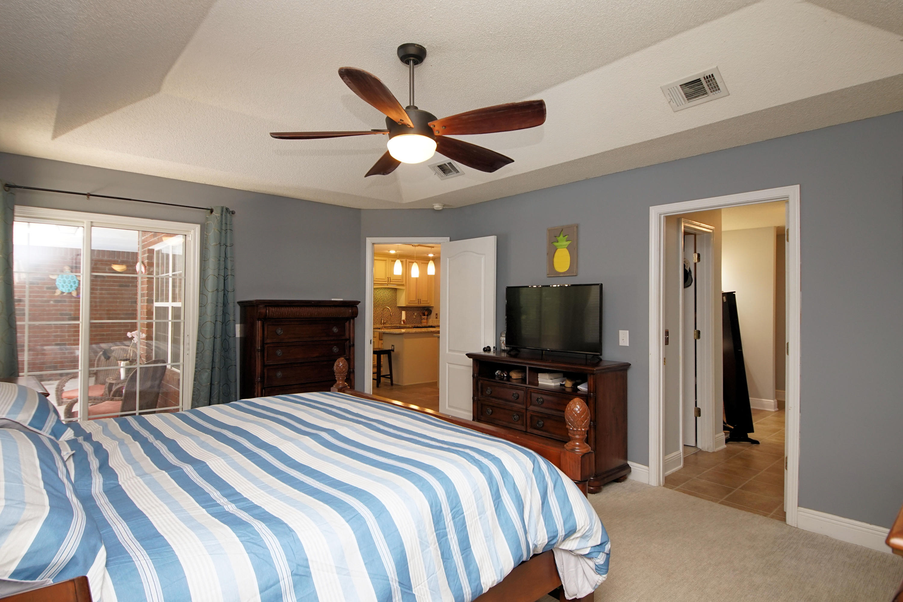 532 Vulpes Sanctuary Loop Crestview, FL 32536 - Photo 10 of 31 Master bedroom