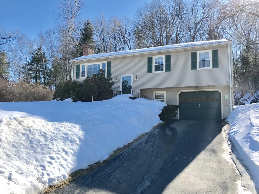 73 Old Farm Road Westfield, MA 01085 - Photo 1 of 17 Gallery Image 1
