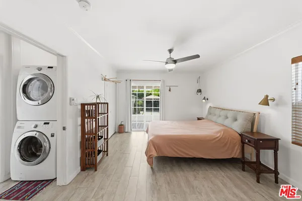 $1,100,000 | 3830 West 59th Street, Los Angeles, CA 90043