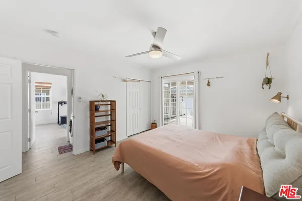 $1,100,000 | 3830 West 59th Street, Los Angeles, CA 90043