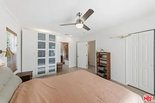 $1,100,000 | 3830 West 59th Street, Los Angeles, CA 90043