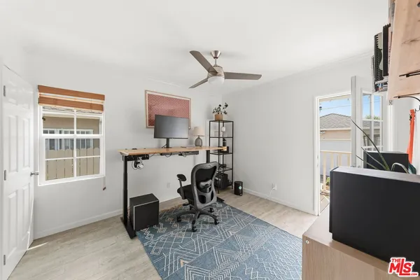$1,100,000 | 3830 West 59th Street, Los Angeles, CA 90043