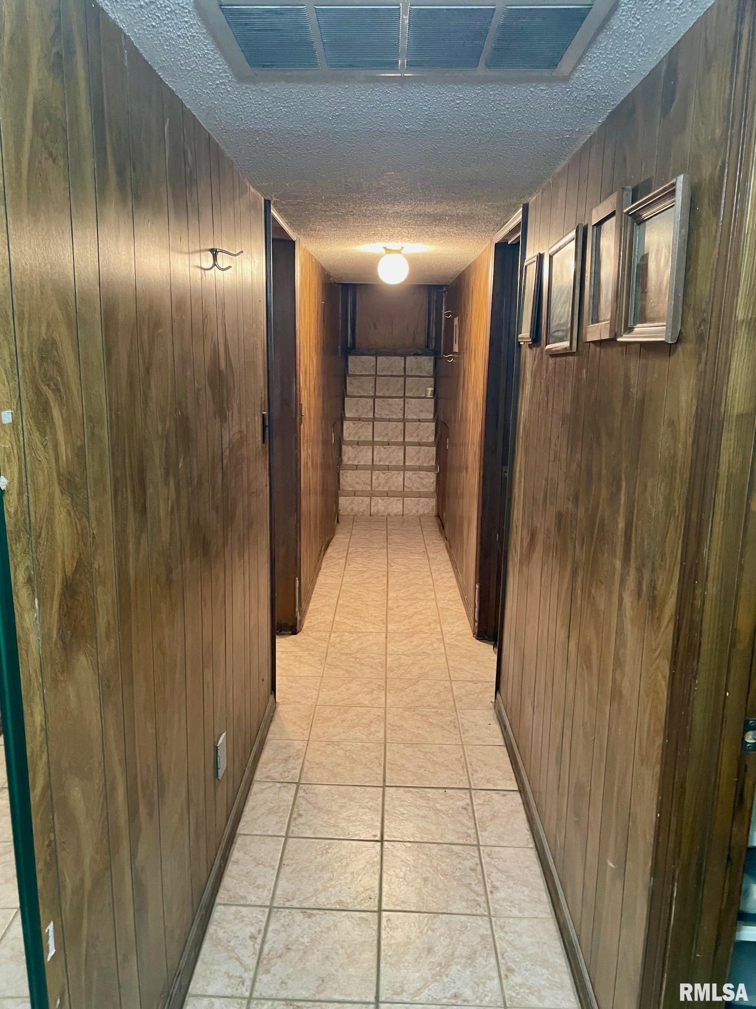 730 Golf Course Road Eldorado, IL 62930 - Photo 33 of 39 Gallery Image 33