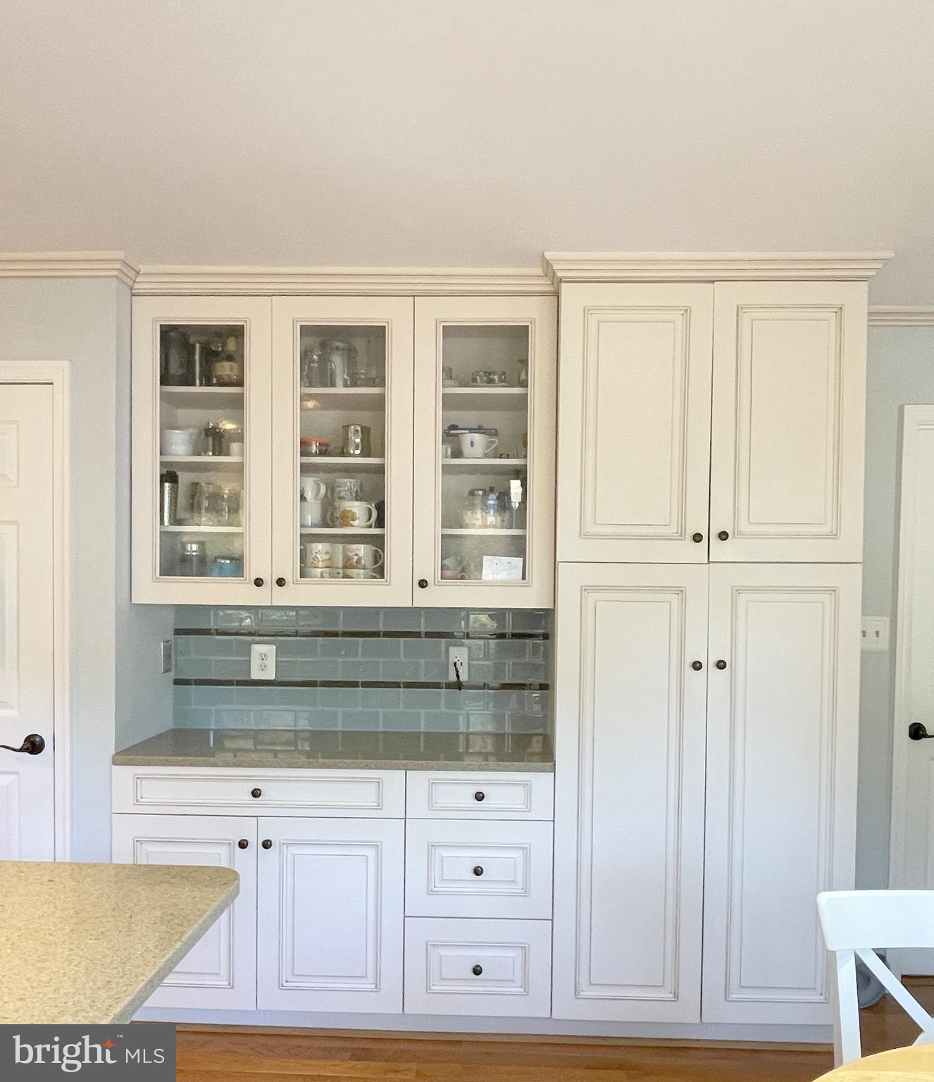 502 Clagett Street Southwest Leesburg, VA 20175 - Photo 12 of 41 502 CLAGETT ST SW Kitchen