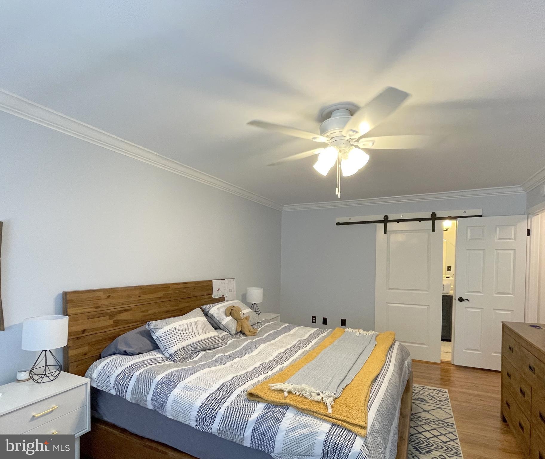 502 Clagett Street Southwest Leesburg, VA 20175 - Photo 22 of 41 502 CLAGETT ST SW Master Bedroom