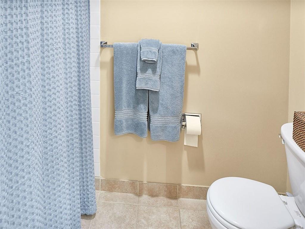5000 5th, Unit 101 Pittsburgh, PA 15232 - Photo 37 of 38 Guest Suite shower/bathtub and commode.