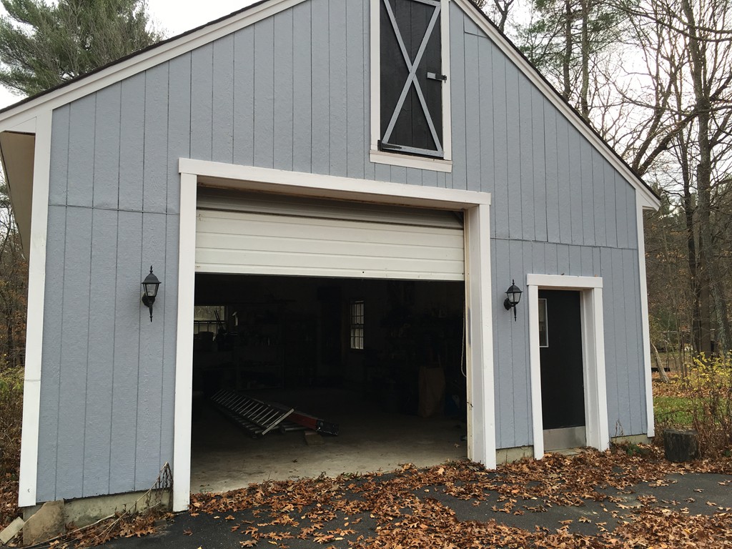 185 Shirley Road Lancaster, MA 01523 - Photo 14 of 15 a view of outdoor space