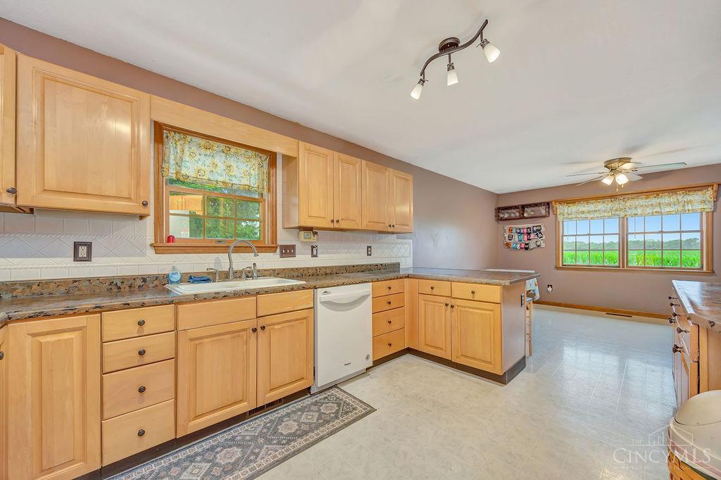 7947 Contreras Road Oxford, OH 45056 - Photo 18 of 48