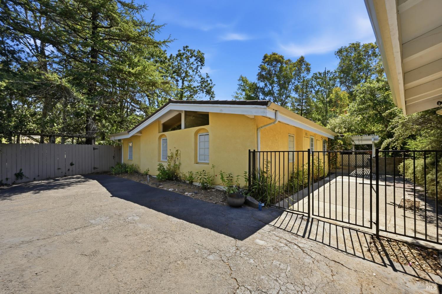 5565 Highway 12 Santa Rosa, CA 95409 - Photo 4 of 49