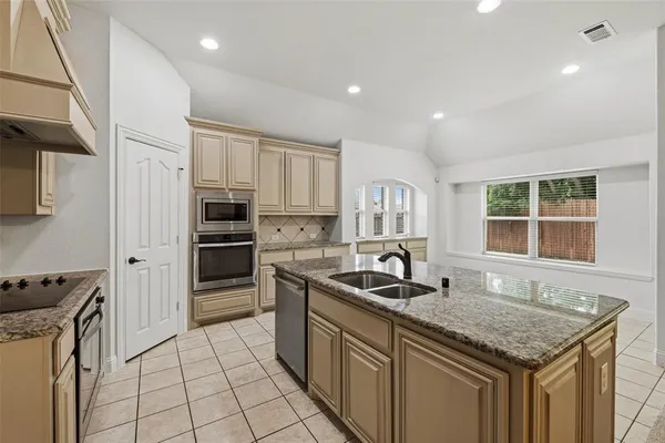 $475,000 | 513 Harvest Trail, Midlothian, TX 76065