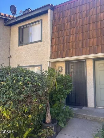 $419,000 | 114 East Ventura Street, Unit H, Santa Paula, CA 93060