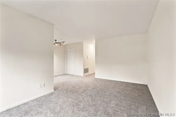 $115,000 | 710 Victoria Court, New Albany, IN 47150