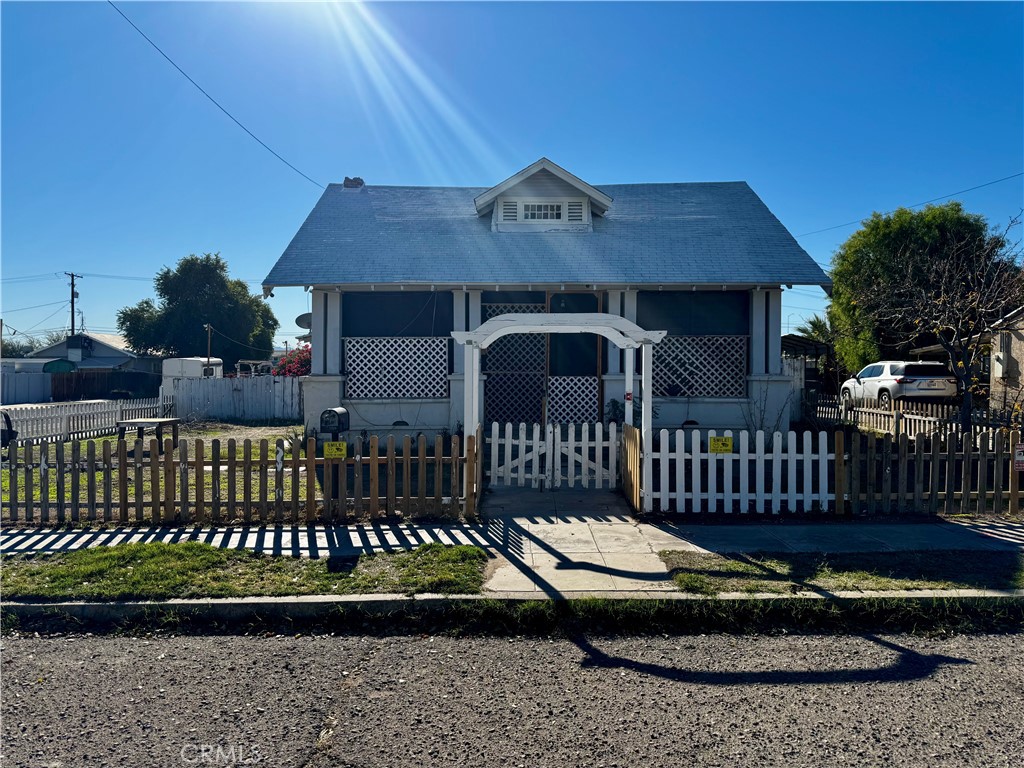 203 Walnut Street Needles, CA 92363 - Photo 1 of 31 Front
