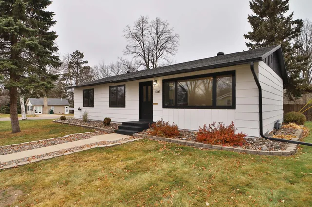 $299,900 | 1005 N Street Northeast, Brainerd, MN 56401