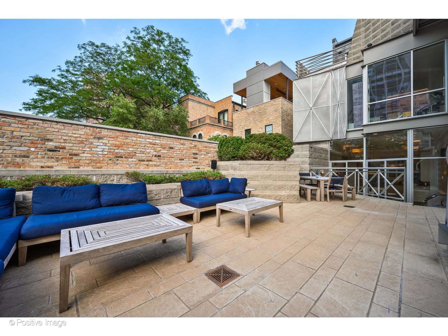 1434 North Dearborn Street Chicago, IL 60610 - Photo 24 of 67 a terrace of a house with outdoor seating