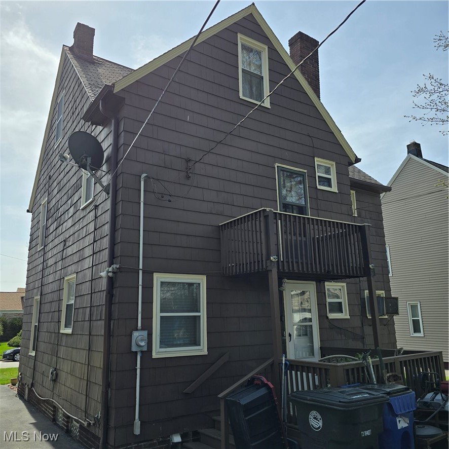 3059 Becket Road Cleveland, OH 44120 - Photo 3 of 24