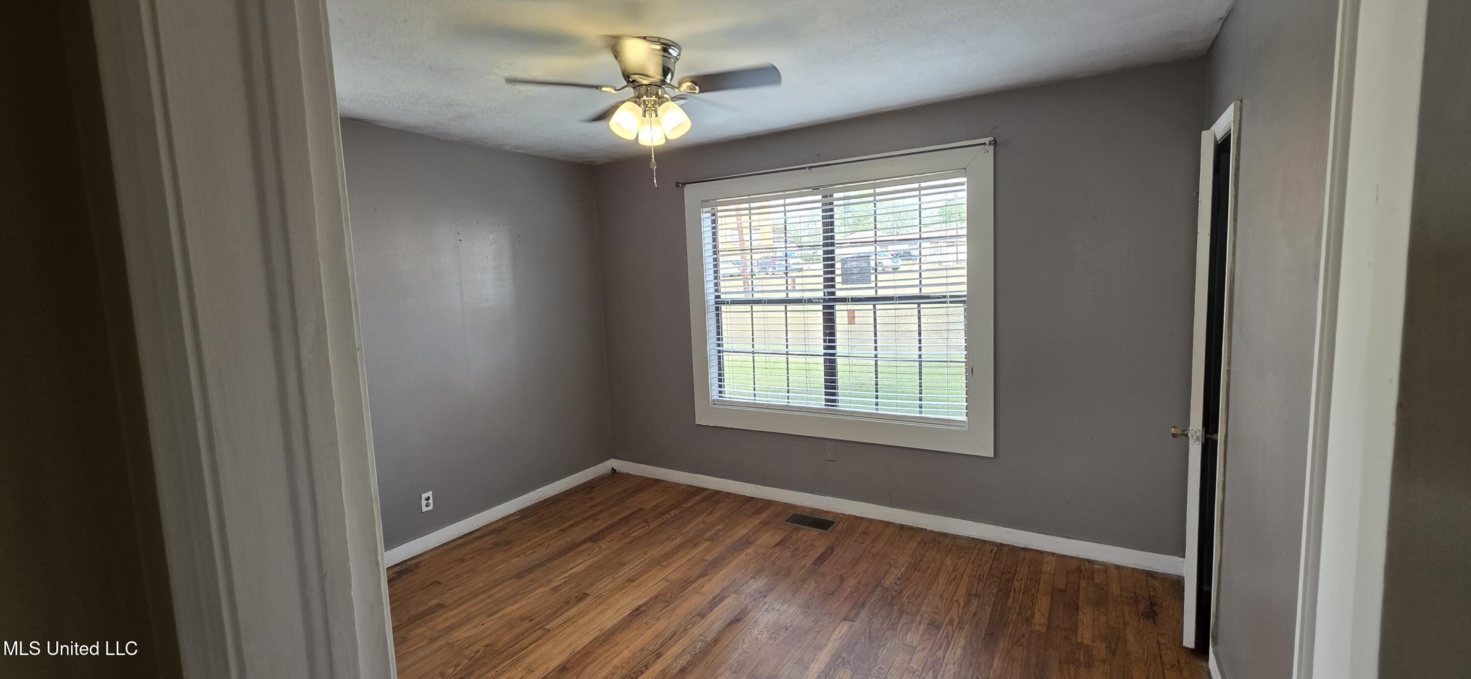 429 21st Street McComb, MS 39648 - Photo 22 of 60 2026-01-10 10.42.00