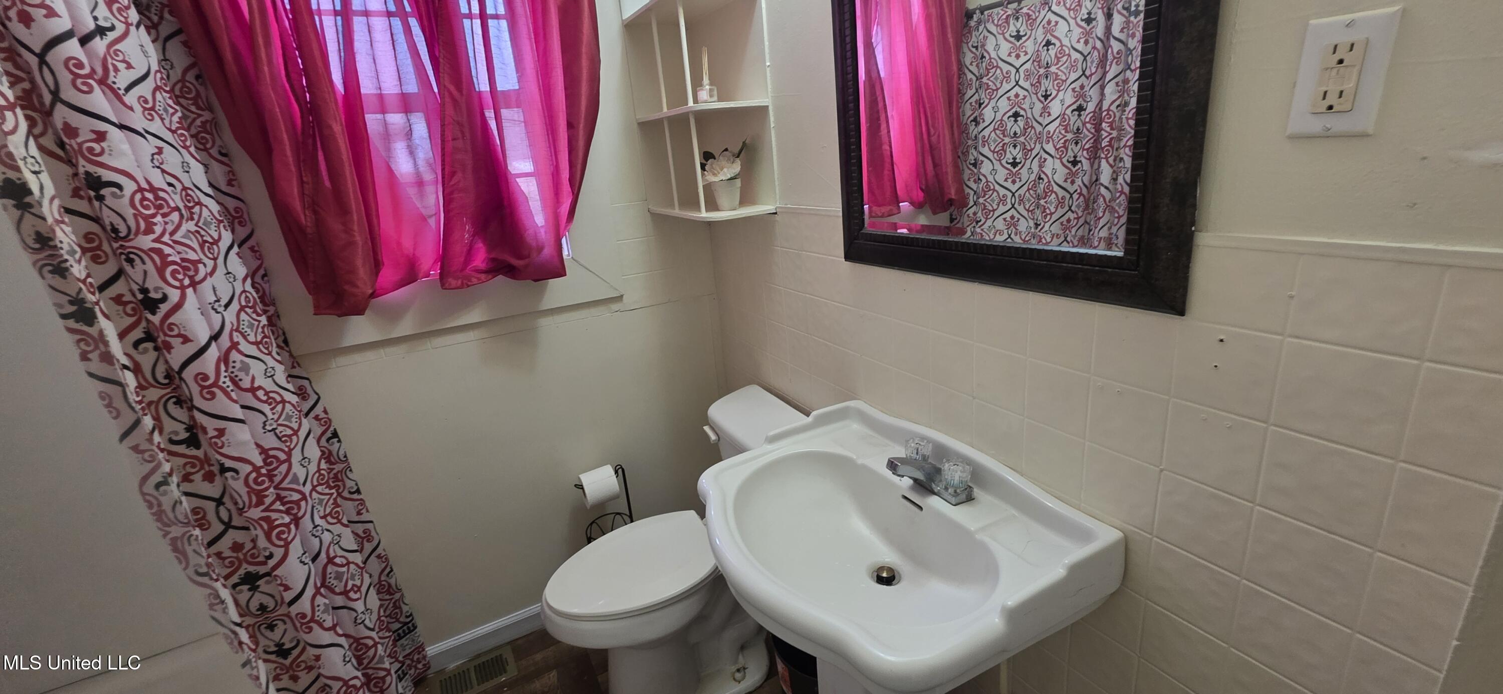 429 21st Street McComb, MS 39648 - Photo 23 of 60 2026-01-10 10.42.18