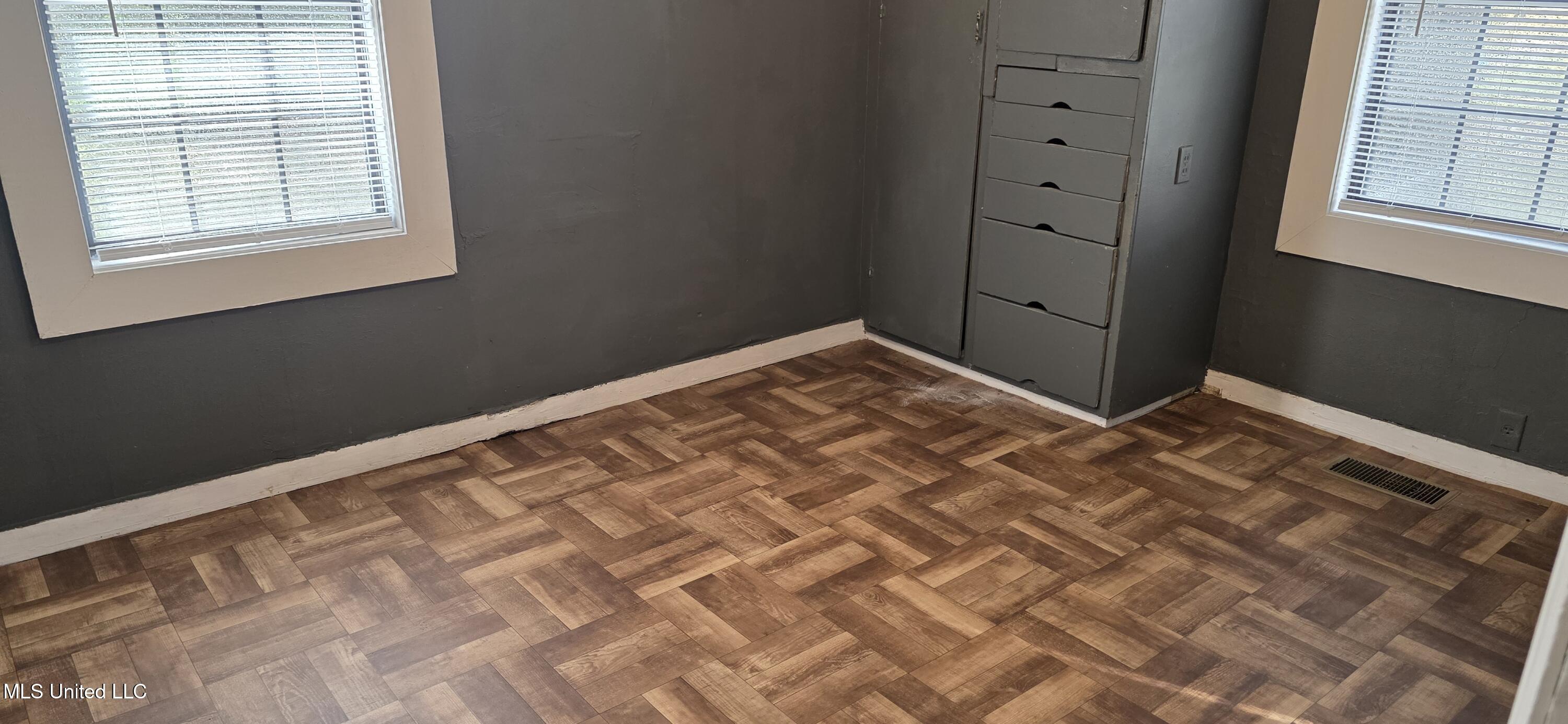 429 21st Street McComb, MS 39648 - Photo 26 of 60 2026-01-10 10.43.24