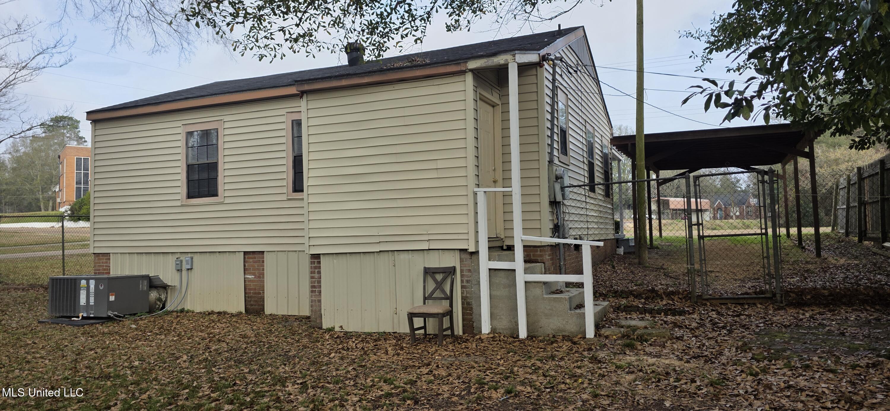 429 21st Street McComb, MS 39648 - Photo 35 of 60 2026-01-07 09.31.10