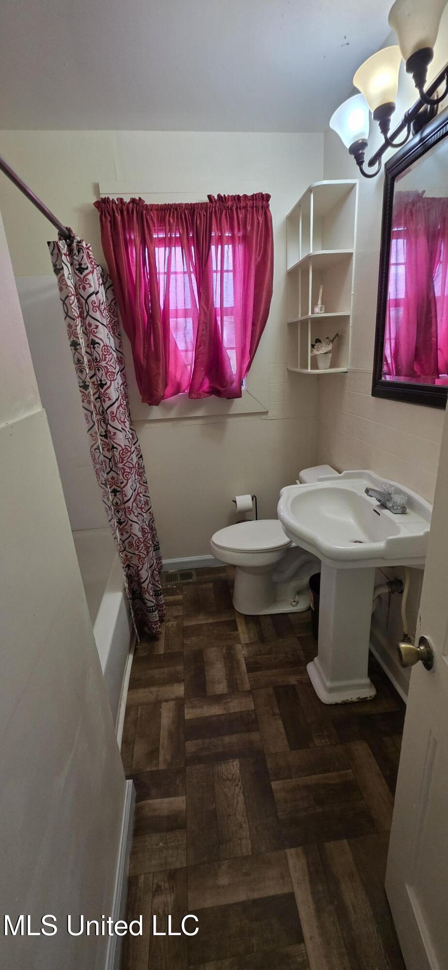 429 21st Street McComb, MS 39648 - Photo 44 of 60 2026-01-10 10.42.10