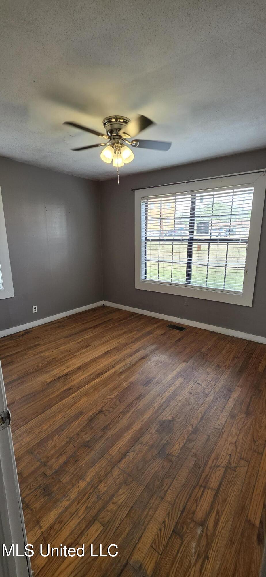 429 21st Street McComb, MS 39648 - Photo 45 of 60 2026-01-10 10.41.57