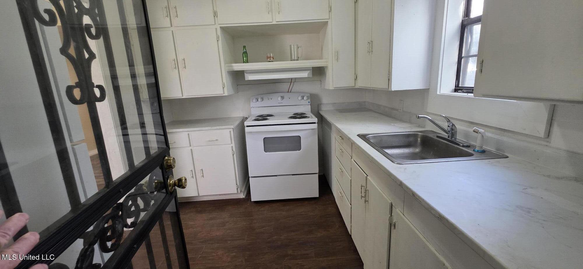 429 21st Street McComb, MS 39648 - Photo 6 of 60 2026-01-10 10.39.41