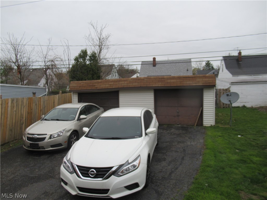 4185 Lambert Road Cleveland, OH 44121 - Photo 20 of 20