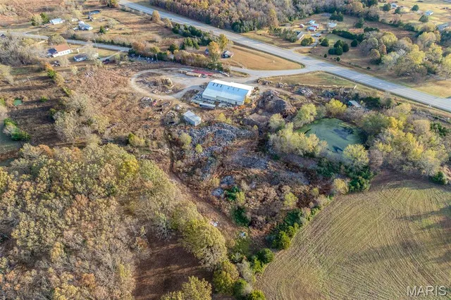 $589,900 | 30841 Old Highway 5, Lebanon, MO 65536