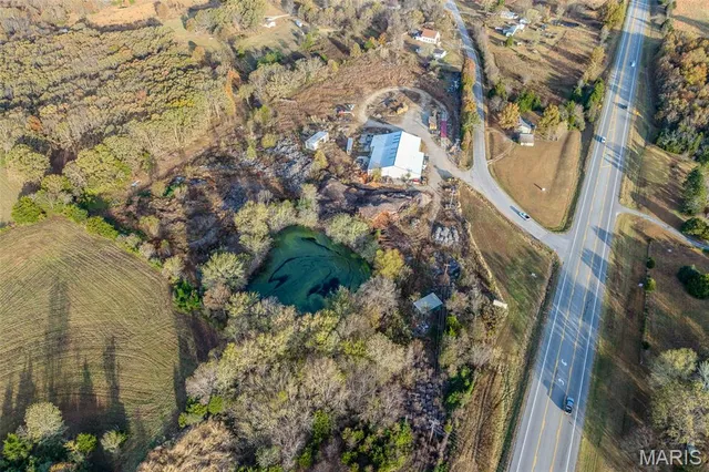 $589,900 | 30841 Old Highway 5, Lebanon, MO 65536