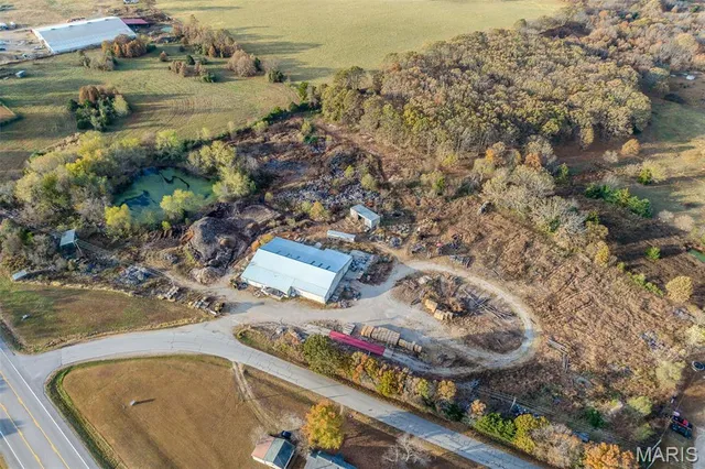 $589,900 | 30841 Old Highway 5, Lebanon, MO 65536
