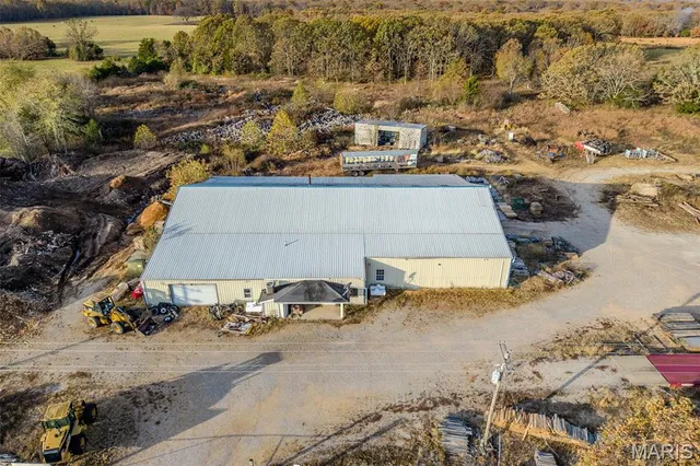 $589,900 | 30841 Old Highway 5, Lebanon, MO 65536