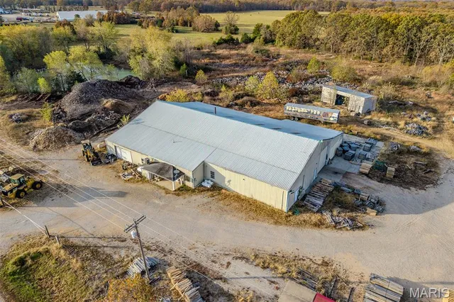 $589,900 | 30841 Old Highway 5, Lebanon, MO 65536