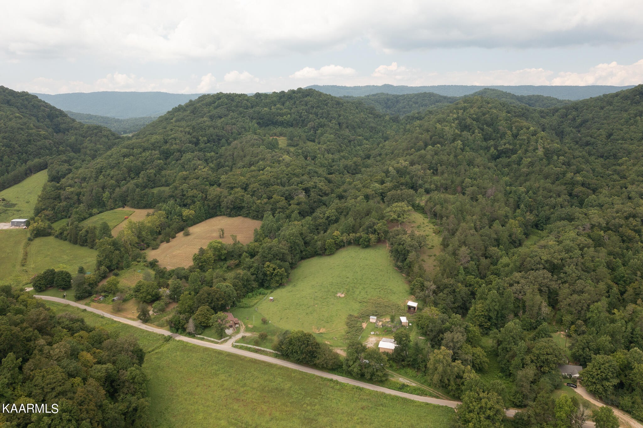 3381 Upper Caney Valley Road Tazewell, TN 37879 - Photo 40 of 48 Gallery Image 40