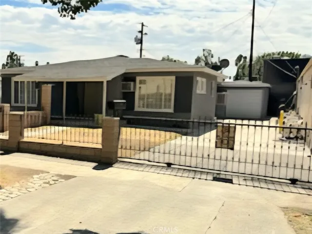 $488,999 | 481 West 20th Street, San Bernardino, CA 92405